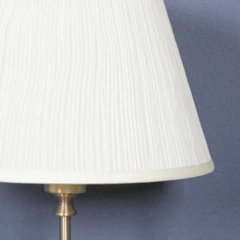 Classical Satin Brass Candlestick Metal Table Lamp with Shade