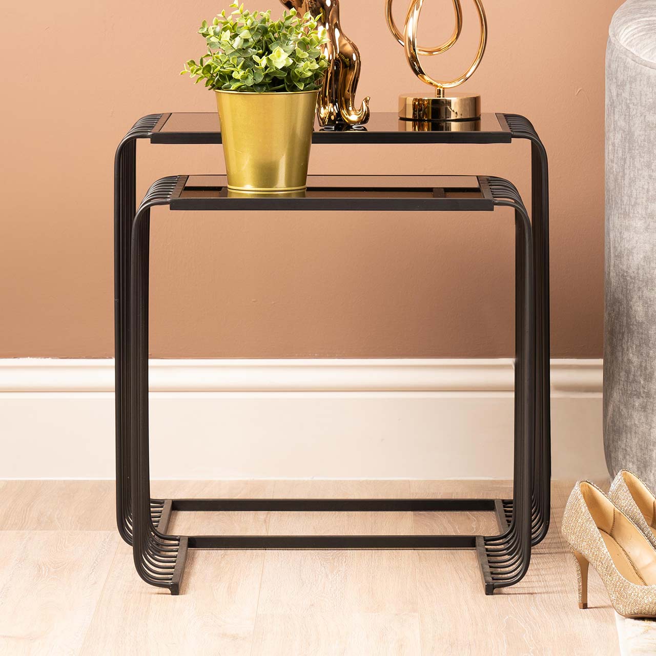 Set Of 2 Black Metal Nesting Table With Black Glass Top