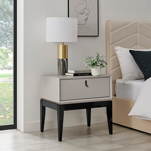 Pasadena 1 Drawer End Table