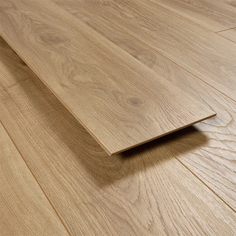 Exquisite Pale Oak