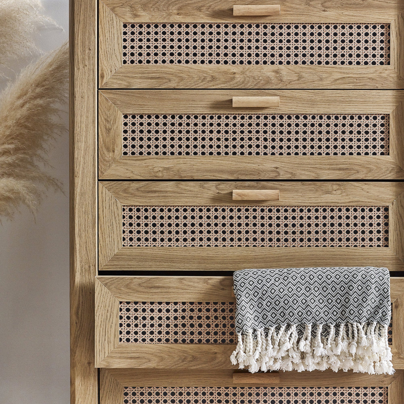 Sydney 5 Drawer Chest - Black - SYD102