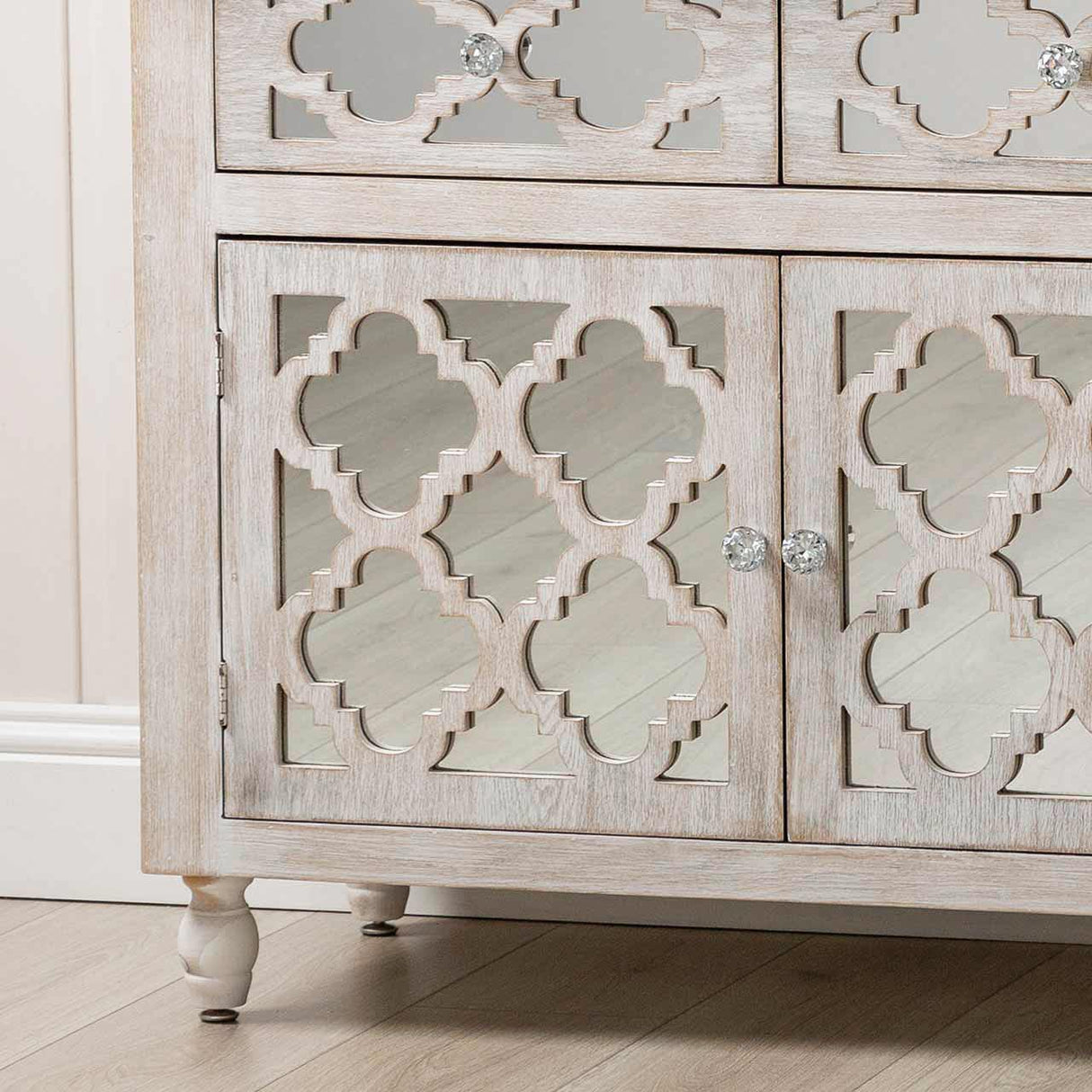 Hampton Beach 3 Door 3 Drawer Cabinet Washed Ash And Mirror - Dsp