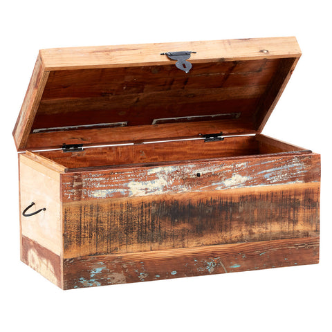 Coastal trunk box made from reclaimed wood, eco-friendly design